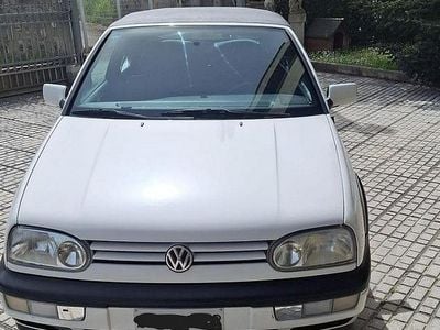Begagnad VW Golf Cabriolet 101 HK (74 kW) 1997 Cab