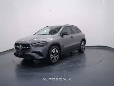 Usata Mercedes GLA200 Advanced 150 CV (110 kW) 2025 Grigio montagna SUV