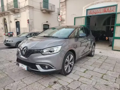 Usata Renault Scénic IV Intens 110 CV (80 kW) 2017 Grigio Monovolume