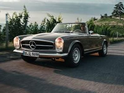 Usata Mercedes SL280 170 CV (125 kW) 1969 Grigio Cabrio