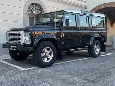 Usata Land Rover Defender SE 122 CV (89 kW) 2015 Nero SUV