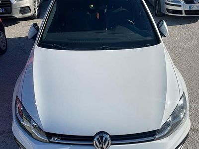 Usata VW Golf VII 150 CV (110 kW) 2018 Bianco Utilitaria