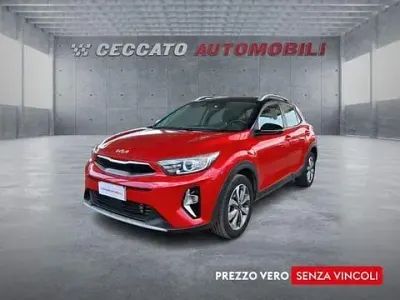 Usata Kia Stonic Style 101 CV (74 kW) 2022 Rosso SUV