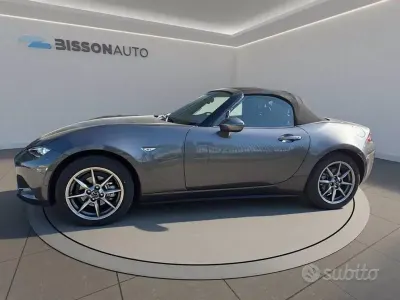 Gebraucht Mazda MX5 Exclusive-Line 132 PS (97 kW) 2024 Grau Cabrio