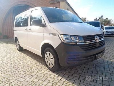 VW Caravelle