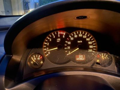 Usata Opel Corsa 69 CV (50 kW) 2004 Argento Berlina