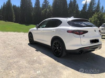 Usata Alfa Romeo Stelvio Tech Edition 210 CV (154 kW) 2019 Bianco SUV