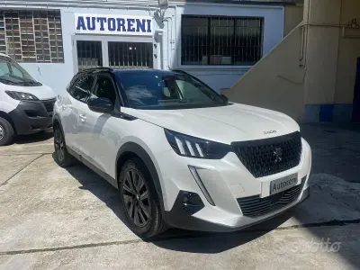 Usata Peugeot 2008 Allure 131 CV (96 kW) 2022 Bianco SUV