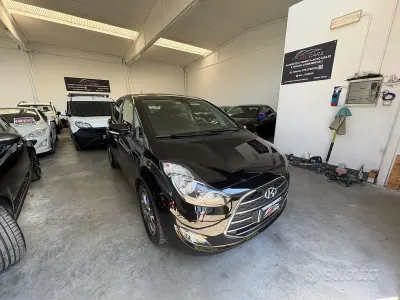 Usata Hyundai ix20 Xpossible 90 CV (66 kW) 2016 Nero Utilitaria