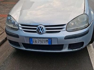 Usata VW Golf IV 105 CV (77 kW) 2004 Grigio Berlina