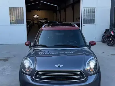 Usata Mini Cooper D Countryman Business 111 CV (81 kW) 2016 Grigio SUV
