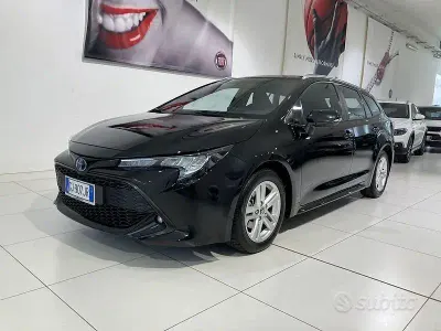 Usata Toyota Corolla Style 122 CV (89 kW) 2022 Nero Station wagon