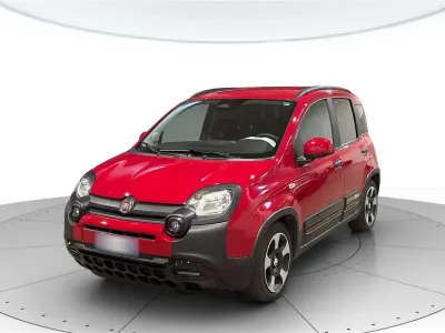 Usado Fiat Panda Cross Cross 69 CV (50 kW) 2025 Rojo Utilitario