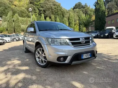 Usata Fiat Freemont 170 CV (125 kW) 2012 Grigio SUV