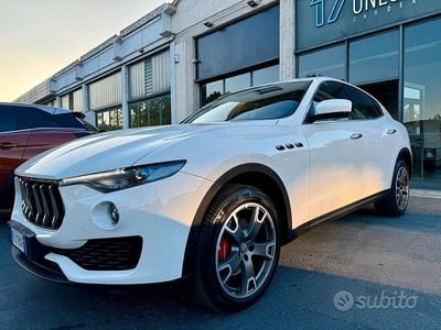Usata Maserati Levante 250 CV (183 kW) 2017 Bianco SUV