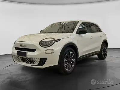 Usata Fiat 600 Pop 145 CV (106 kW) 2025 Bianco SUV