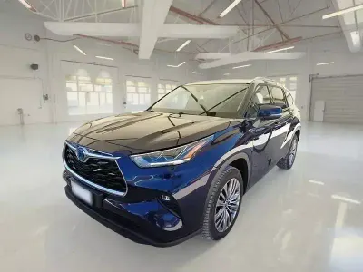 Second-hand Toyota Highlander Lounge 190 CP (139 kW) 2022 SUV