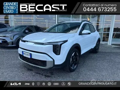 Usata Kia Stonic Style 116 CV (85 kW) 2025 Bianco pastello SUV