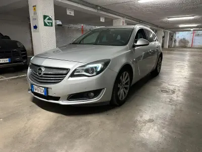 Usata Opel Insignia Cosmo 140 CV (102 kW) 2014 Argento Station wagon