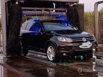 Usata VW Touareg 245 CV (180 kW) 2012 Nero SUV
