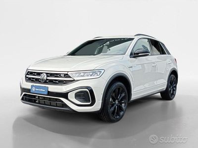 Usata VW T-Roc R-line 110 CV (80 kW) 2023 Grigio SUV
