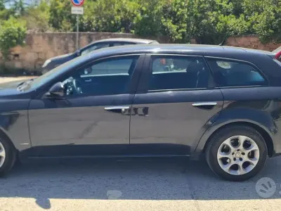 Usata Alfa Romeo 159 120 CV (88 kW) 2008 Nero Station wagon