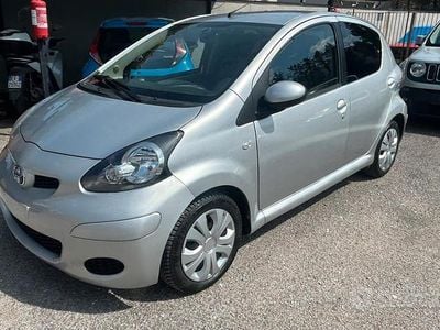 Usata Toyota Aygo 68 CV (50 kW) 2011 Utilitaria