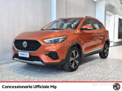 Usata MG ZS Luxury 106 CV (77 kW) 2024 Arancione SUV