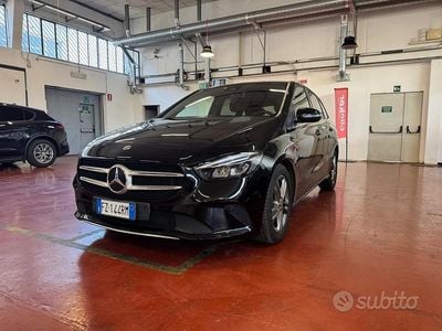 Usata Mercedes B180 Business 116 CV (85 kW) 2019 Nero Monovolume