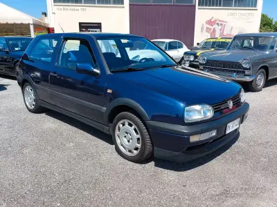 Begagnad VW Golf III GTI 116 HK (85 kW) 1993 Blå Sedan