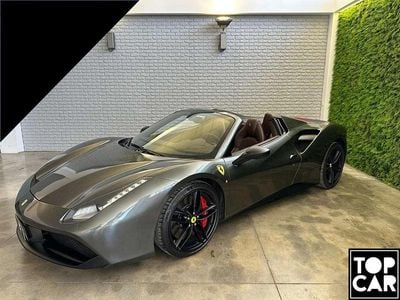 Usata Ferrari 488 670 CV (492 kW) 2016 Grigio silverstone met. Cabrio