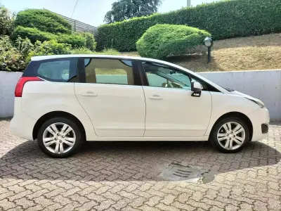 Usata Peugeot 5008