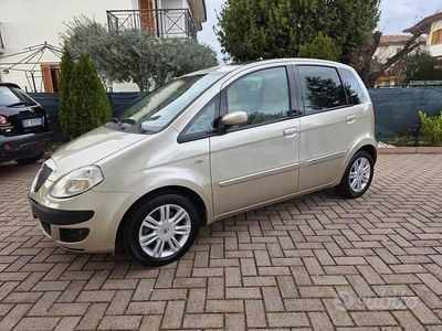 Usata Lancia Musa 90 CV (66 kW) 2007 Giallo Monovolume