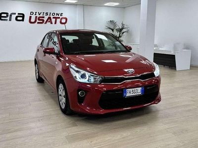 Usata Kia Rio Active 77 CV (56 kW) 2017 Rosso Berlina