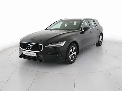 Usata Volvo V60 Business Edition 150 CV (110 kW) 2020 Nero Station wagon