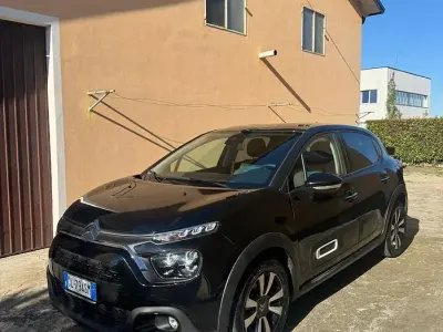Usata Citroën C3 Feel 102 CV (75 kW) 2023 Nero Utilitaria