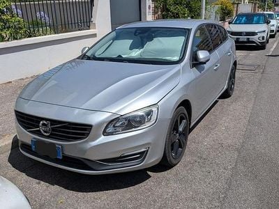 Usata Volvo V60 Kinetic 120 CV (88 kW) 2016 Grigio Station wagon