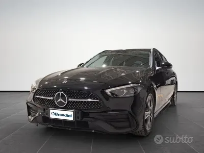 Usado Mercedes 220 Premium 200 CV (147 kW) 2022 Negro Familiar