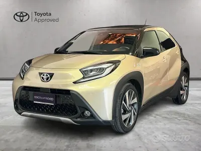 Usata Toyota Aygo X Lounge 72 CV (52 kW) 2022 Ginger beige & black met SUV