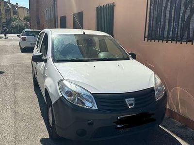 Usata Dacia Sandero 75 CV (55 kW) 2010 Berlina