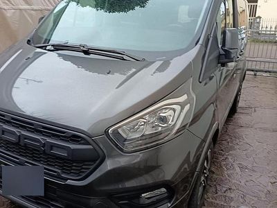 Usata Ford Tourneo Custom Sport 185 CV (136 kW) 2021 Grigio Furgone