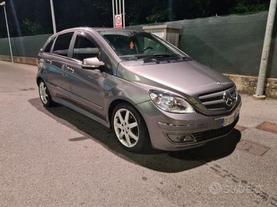 usata Mercedes B180 B 180 CDI