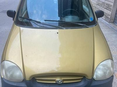 Begagnad Hyundai Atos 55 HK (40 kW) 1999 Gul Halvkombi