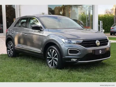 Usata VW T-Roc Advance 116 CV (85 kW) 2020 Grigio SUV