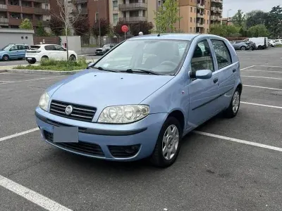 Usata Fiat Punto 80 CV (58 kW) 2003 Blu Utilitaria