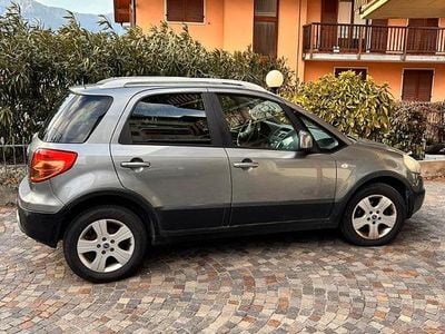 Usata Fiat Sedici 120 CV (88 kW) 2008 Grigio SUV