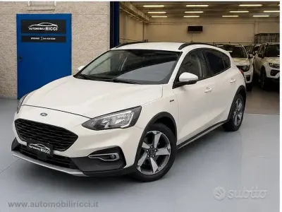 Usata Ford Focus Active 125 CV (91 kW) 2019 Bianco Berlina