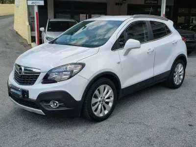 Usata Opel Mokka Cosmo 110 CV (80 kW) 2015 Bianco pastello SUV