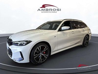 Nuova BMW 320 Comfort Edition 190 CV (139 kW) 2025 Alpin white pastello Station wagon