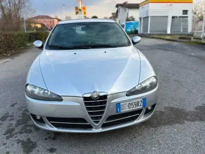 Usata Alfa Romeo 147 Distinctive 105 CV (77 kW) 2007 Utilitaria